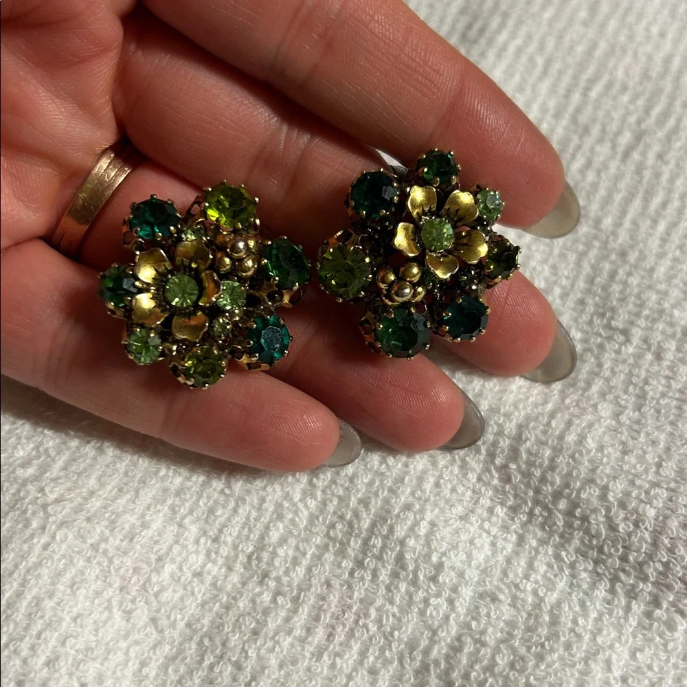 Elegant Gold‎ and Green Floral Clip-On Earrings